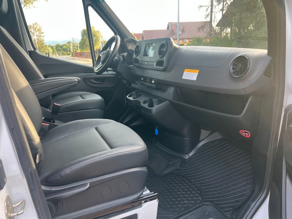 Mercedes-Benz SPRINTER 2022 г. Белый, пробег 33600 км