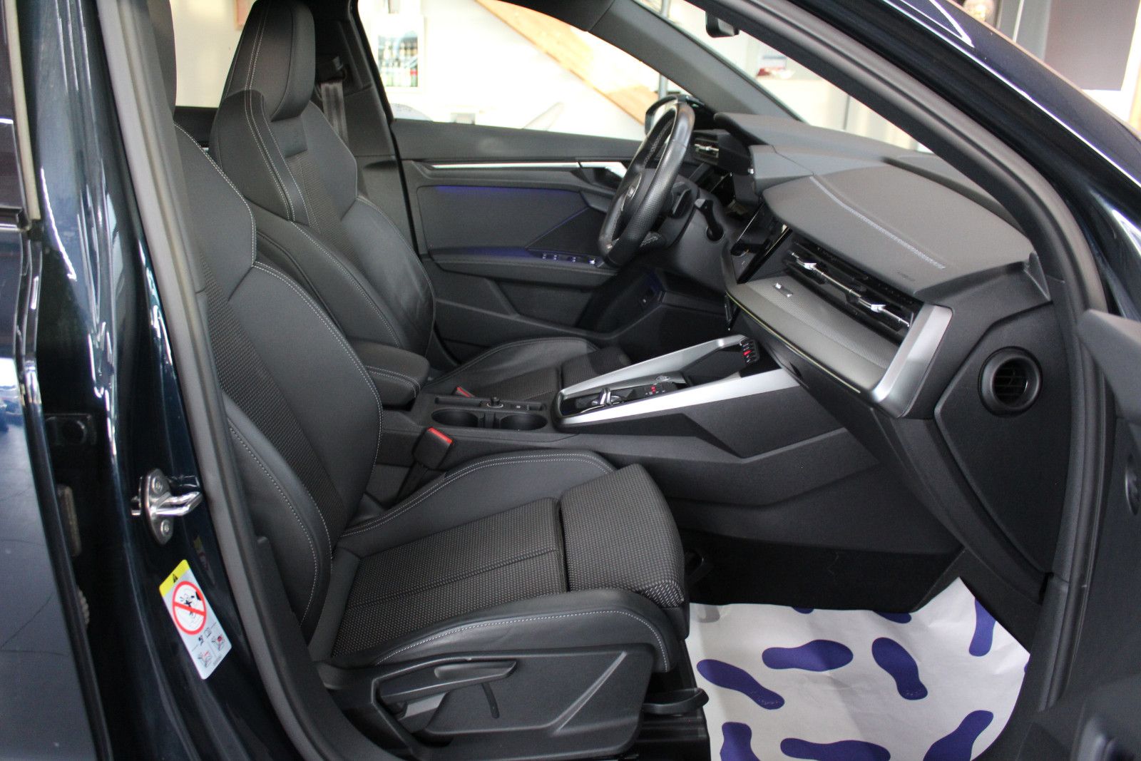 Audi A3 2021 г. Синий, пробег 48000 км