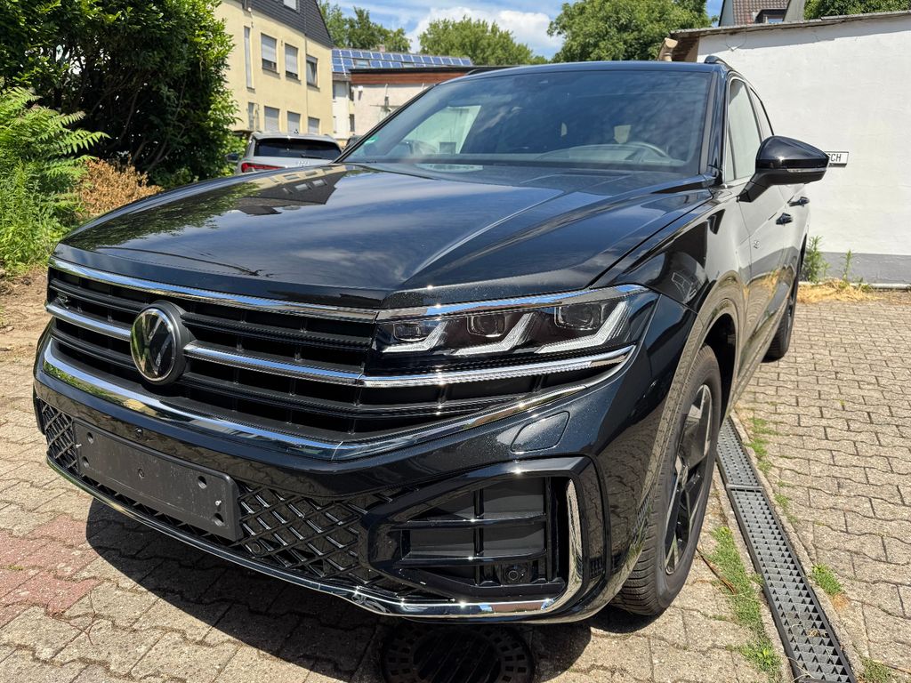 Volkswagen Touareg 2025 г. Чёрный, пробег 6679 км