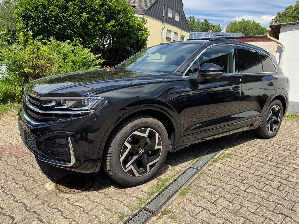 Volkswagen Touareg 2025 г. Чёрный, пробег 6679 км