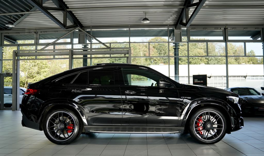 Mercedes-Benz GLE 63 AMG 2022 г. Чёрный, пробег 33000 км