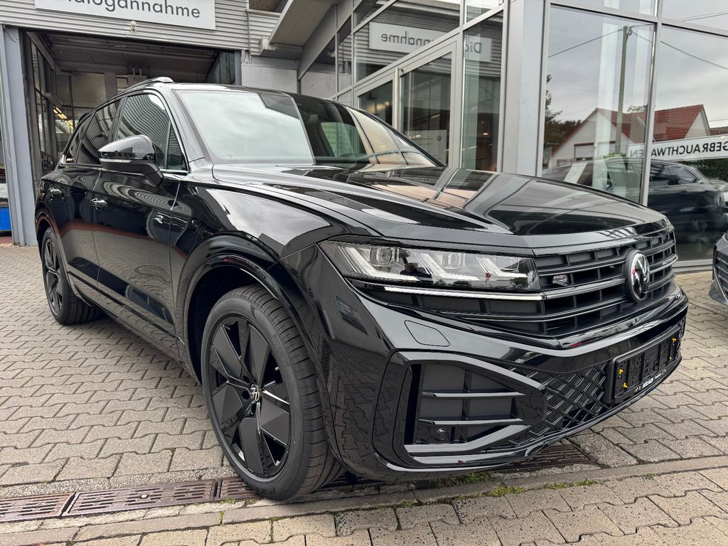 Volkswagen Touareg 2026 г. Чёрный, пробег 150 км