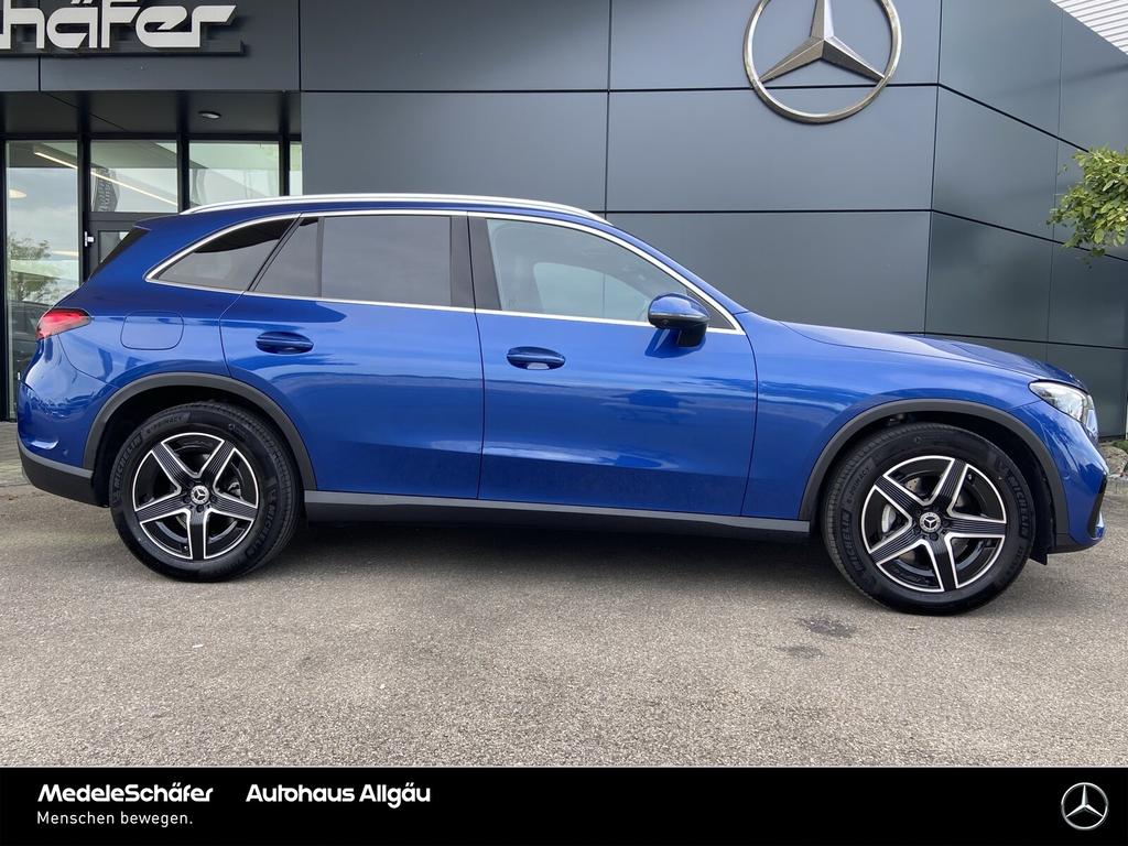 Mercedes-Benz GLC 220 2026 г. Синий, пробег 12106 км