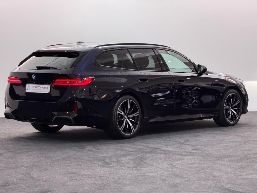 BMW 520 2024 г. Чёрный, пробег 55695 км