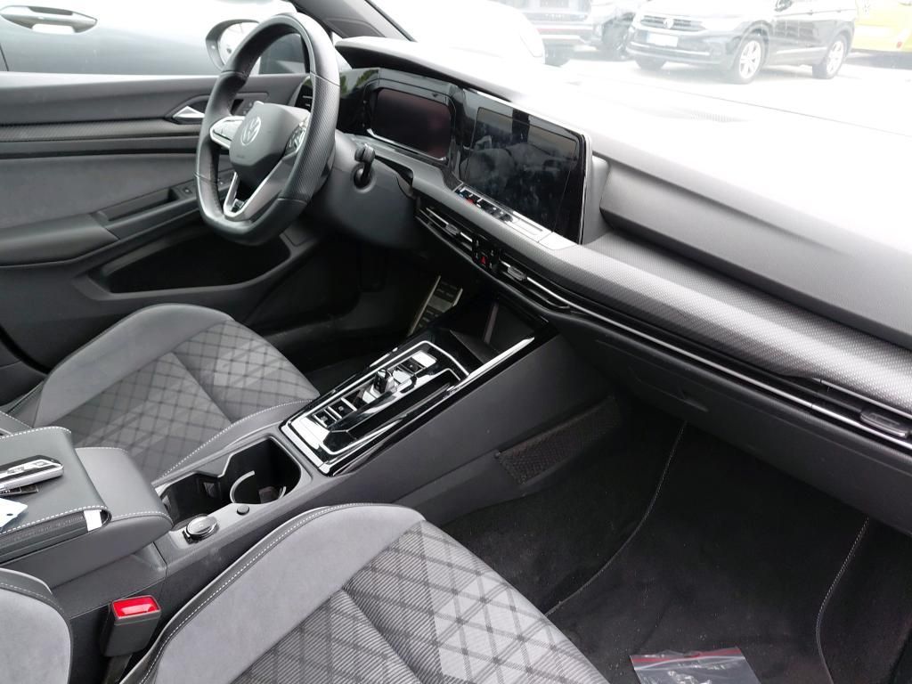 Volkswagen Golf 2024 г. Серый, пробег 37099 км