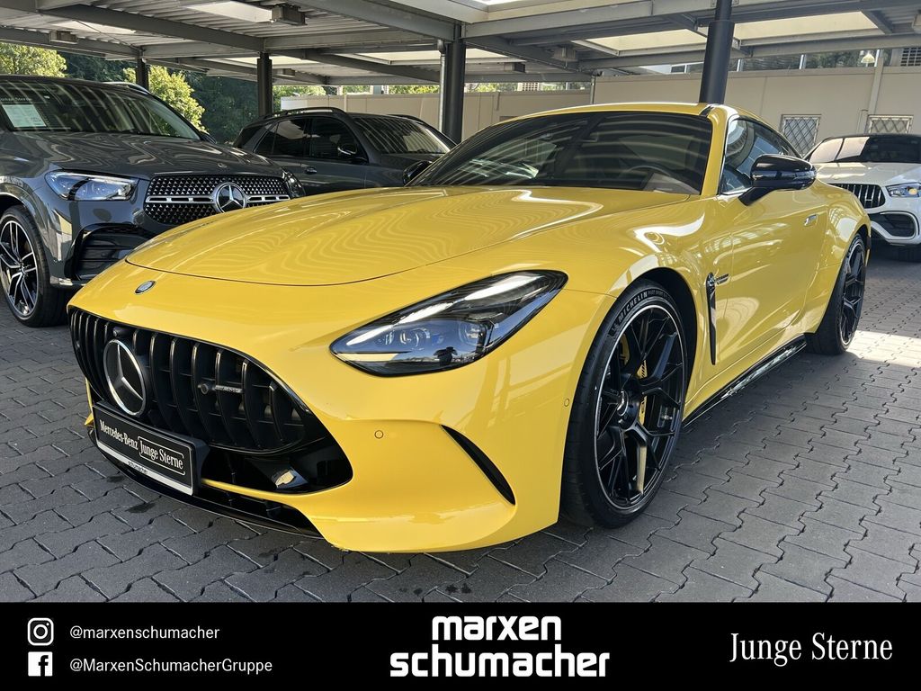 Mercedes-Benz AMG GT 2023 г. Жёлтый, пробег 7520 км