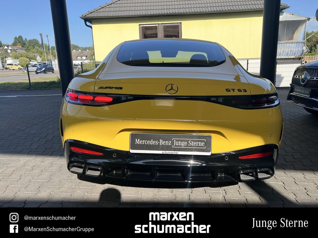 Mercedes-Benz AMG GT 2023 г. Жёлтый, пробег 7520 км