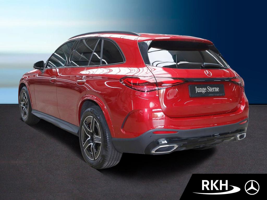 Mercedes-Benz GLC 200 2025 г. Красный, пробег 11863 км