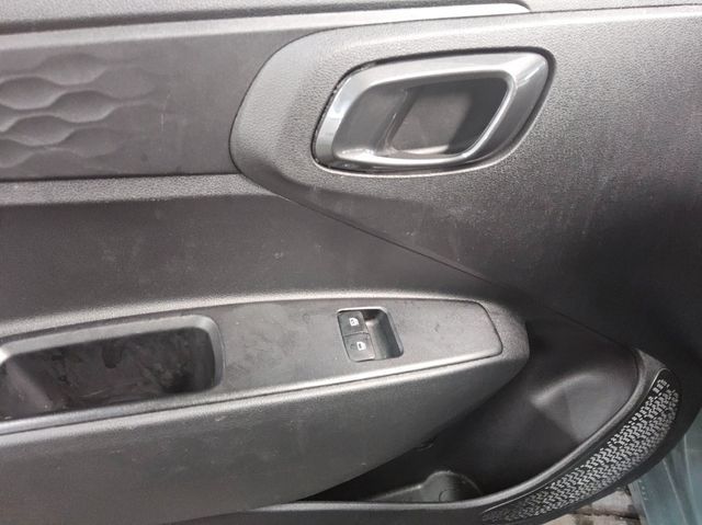 Hyundai i10 2021 г. Зелёный, пробег 44206 км