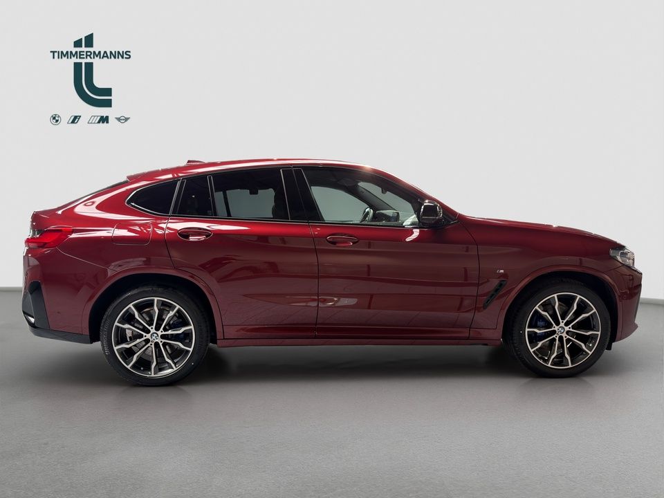 BMW X4 M40 2025 г. Красный, пробег 10999 км