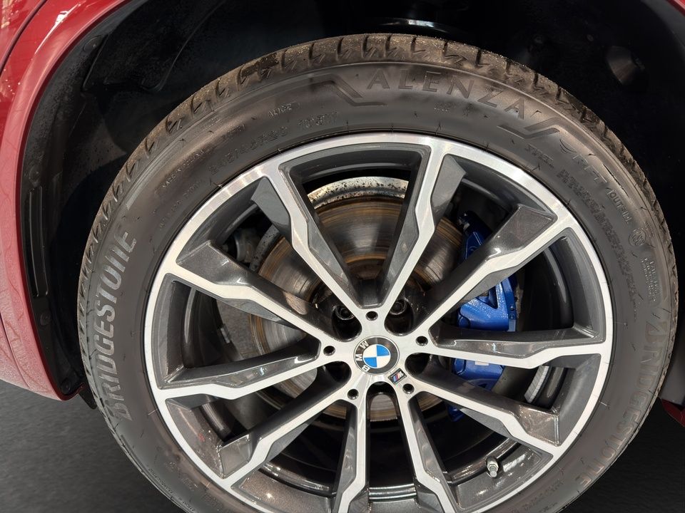 BMW X4 M40 2025 г. Красный, пробег 10999 км