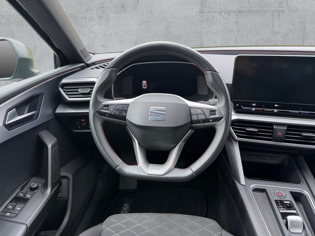 SEAT Leon 2022 г. Чёрный, пробег 58790 км