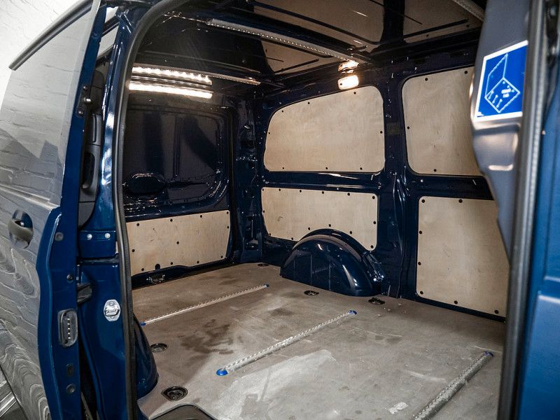 Mercedes-Benz Vito 2021 г. Синий, пробег 50267 км