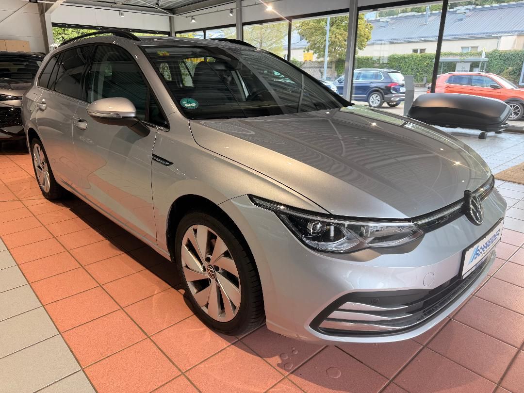 Volkswagen Golf 2022 г. Серебристый, пробег 45058 км