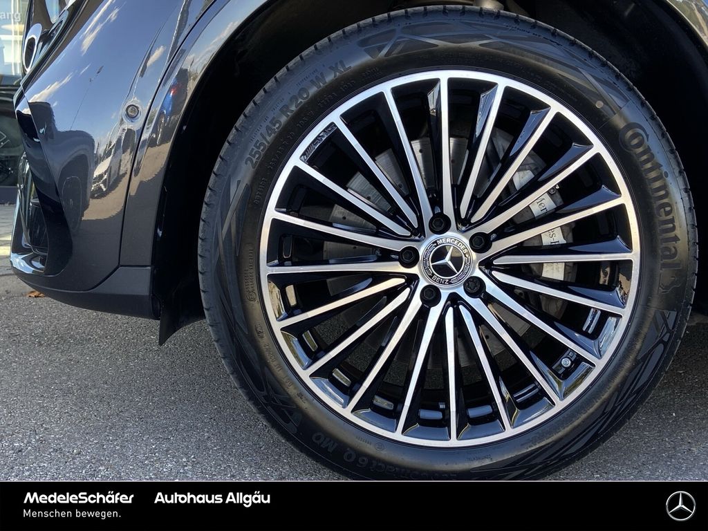 Mercedes-Benz GLC 220 2025 г. Серый, пробег 18105 км