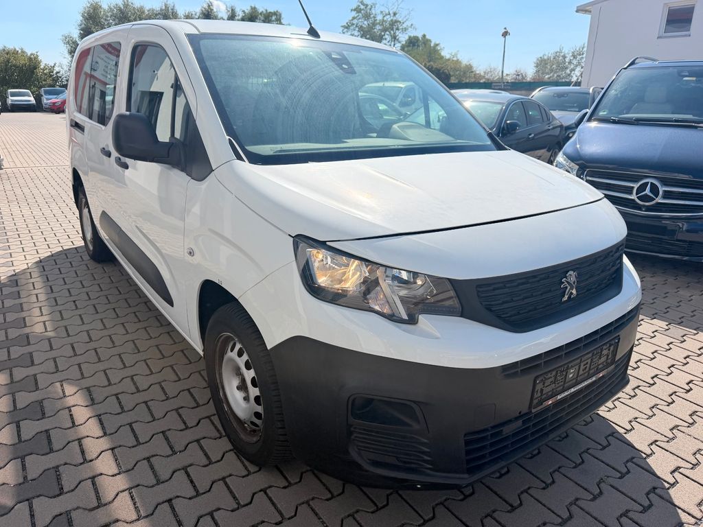 Peugeot Partner 2021 г. Белый, пробег 28000 км