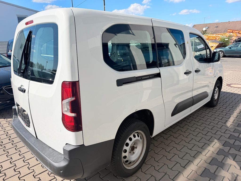 Peugeot Partner 2021 г. Белый, пробег 28000 км