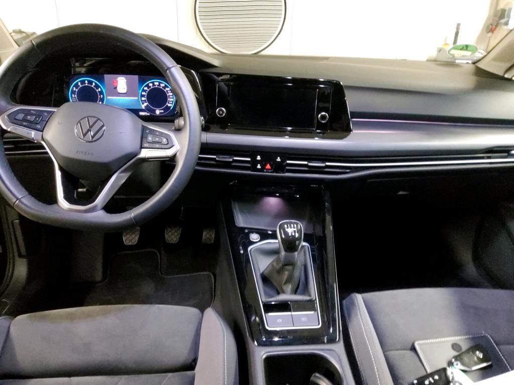 Volkswagen Golf 2024 г. Чёрный, пробег 19511 км