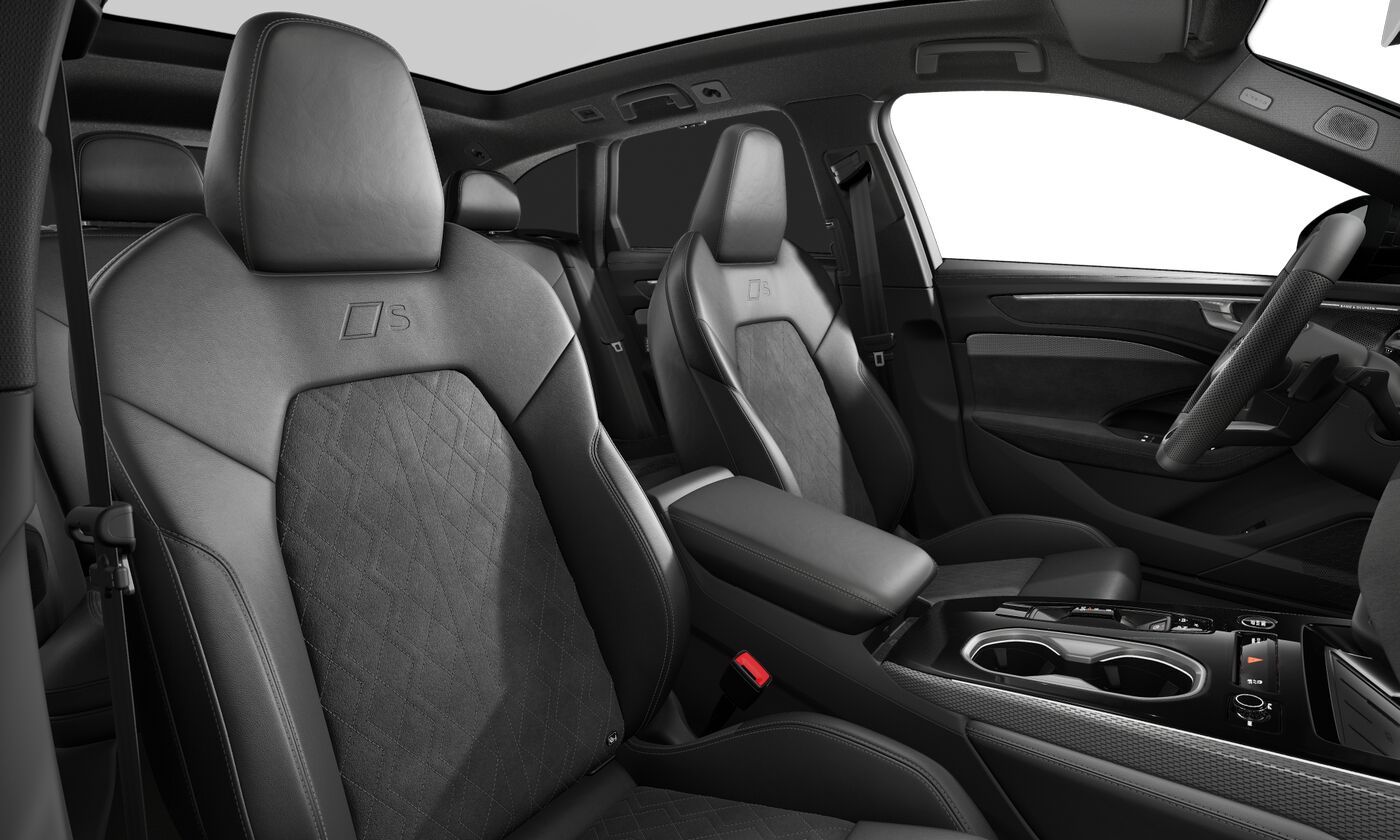 Audi A6 2026 г. Чёрный, пробег 13686 км