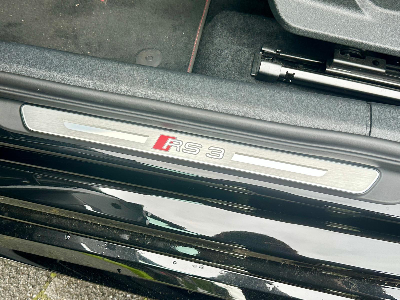 Audi RS3 2023 г. Чёрный, пробег 24290 км