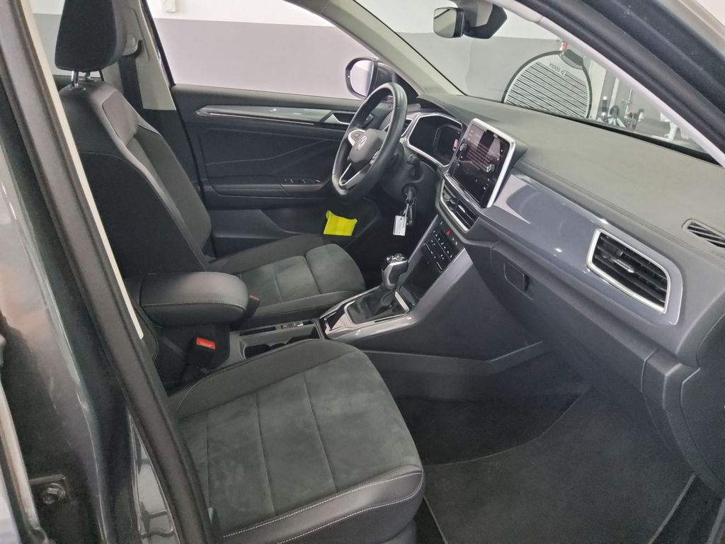 Volkswagen T-Roc 2023 г. Серый, пробег 46100 км
