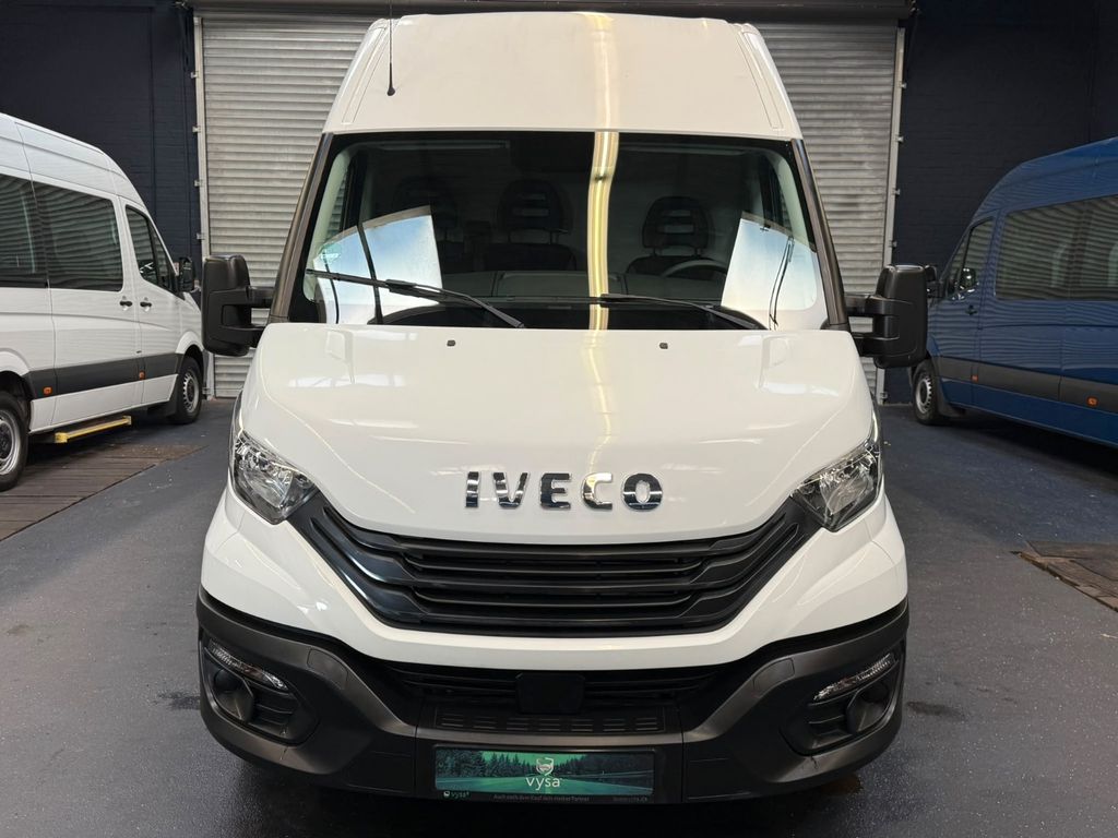 Iveco Massif 2022 г. Белый, пробег 54000 км