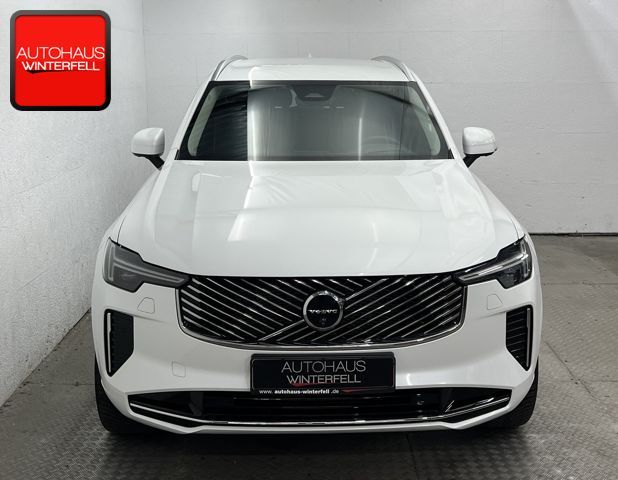 Volvo XC90 2025 г. Белый, пробег 28169 км