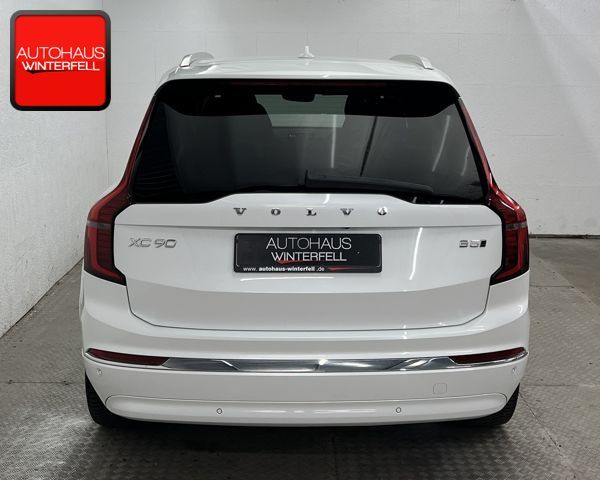 Volvo XC90 2025 г. Белый, пробег 28169 км