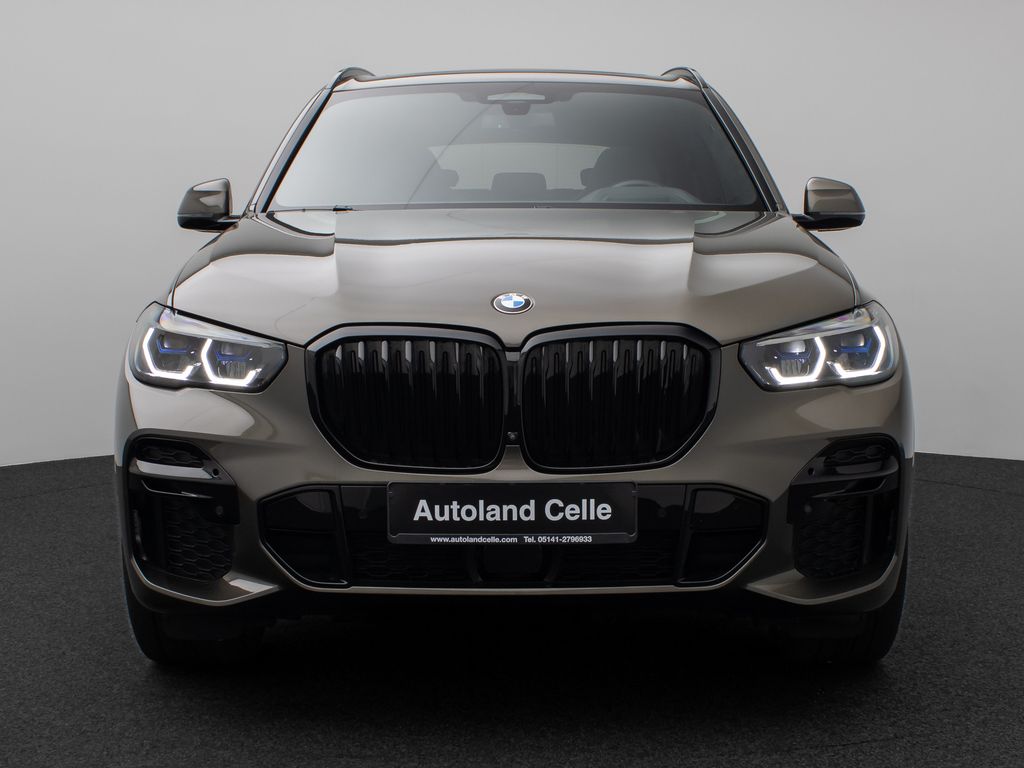 BMW X5 2023 г. Зелёный, пробег 46504 км