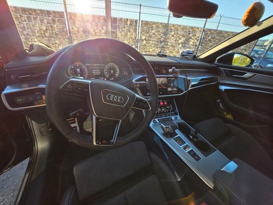 Audi A6 2023 г. Чёрный, пробег 22000 км