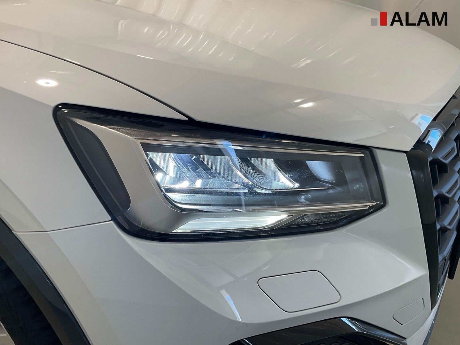 Audi Q2 2022 г. Белый, пробег 54700 км