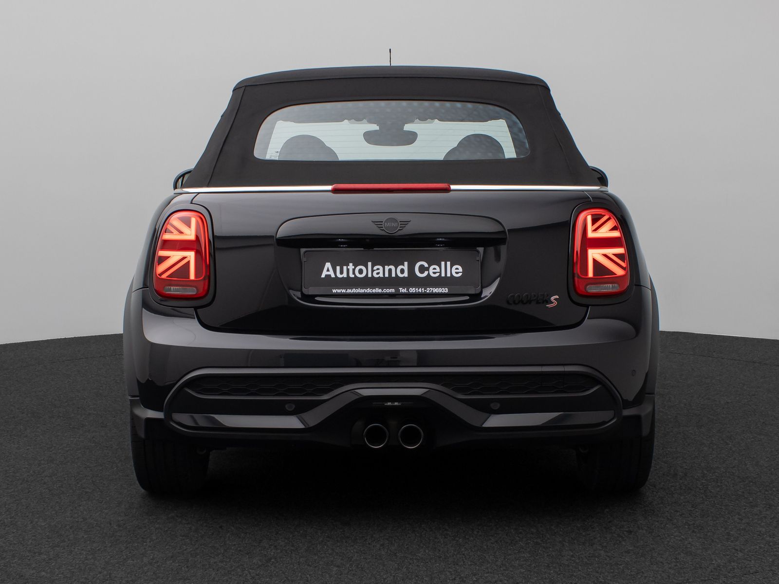 Mini COOPER S CABRIO 2023 г. Чёрный, пробег 25428 км