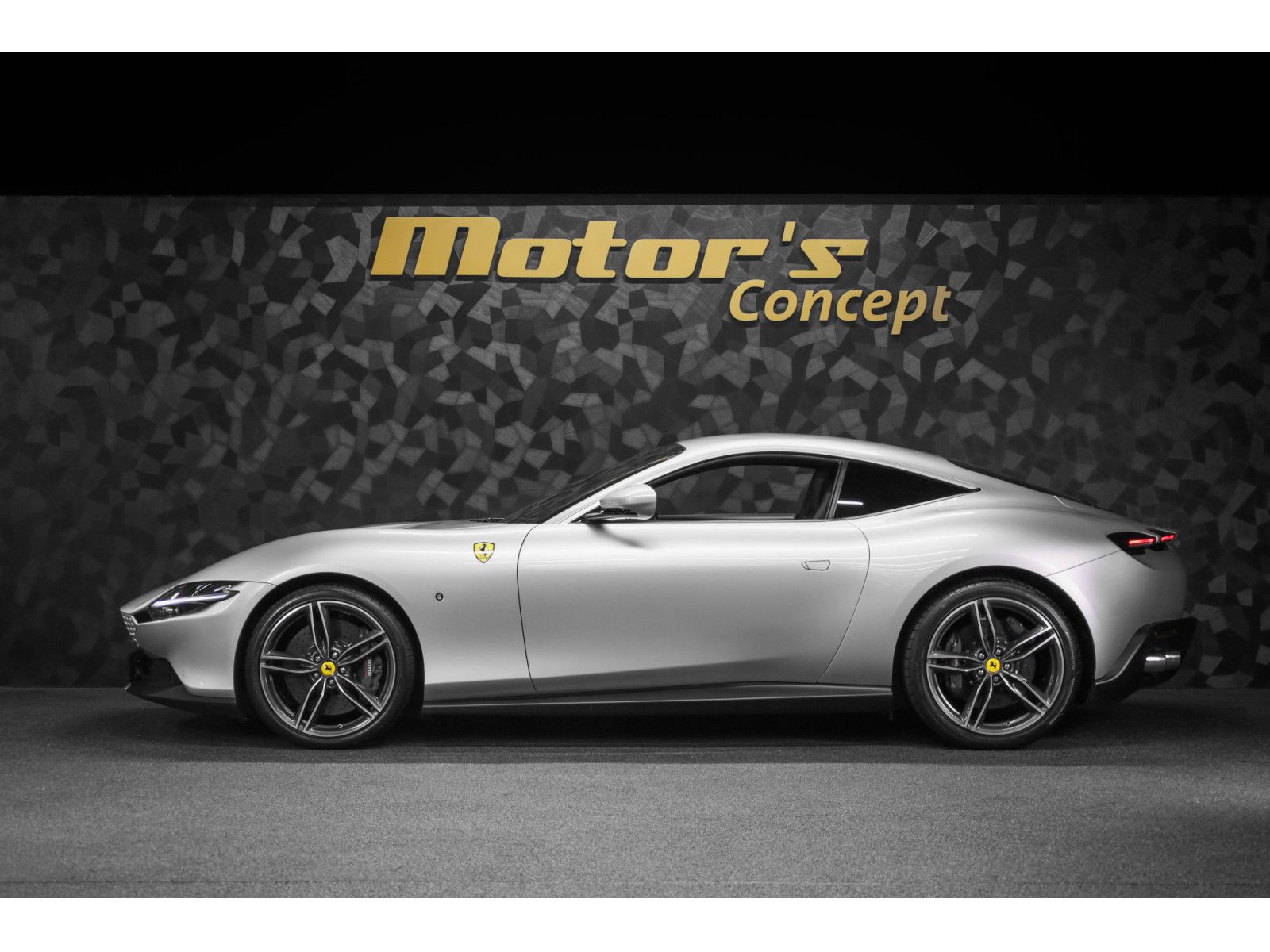 Ferrari Roma 2021 г. Серый, пробег 43990 км