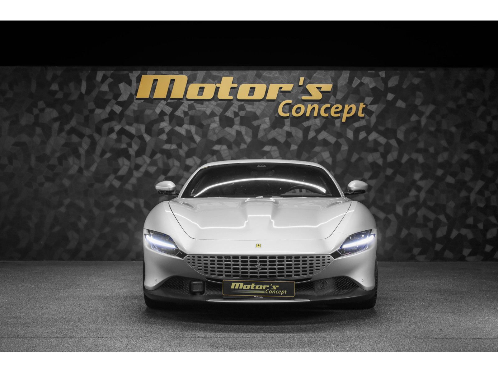 Ferrari Roma 2021 г. Серый, пробег 43990 км