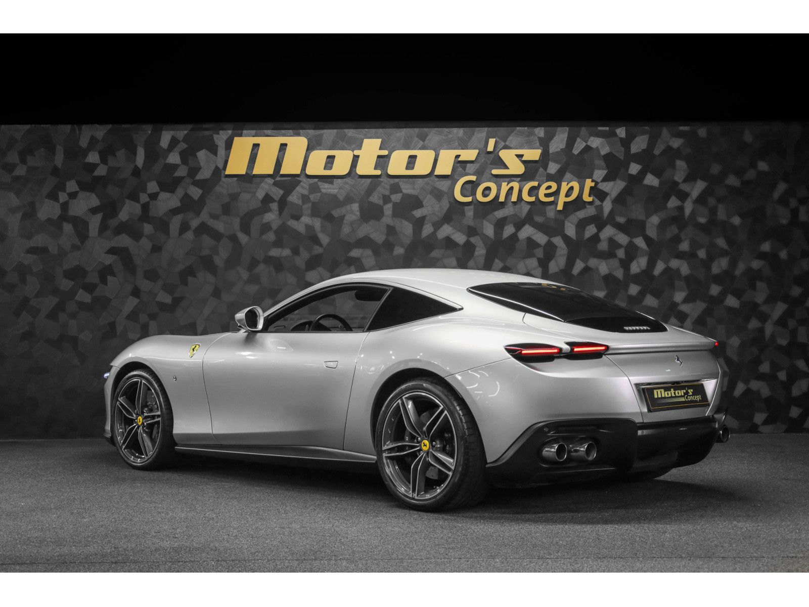 Ferrari Roma 2021 г. Серый, пробег 43990 км