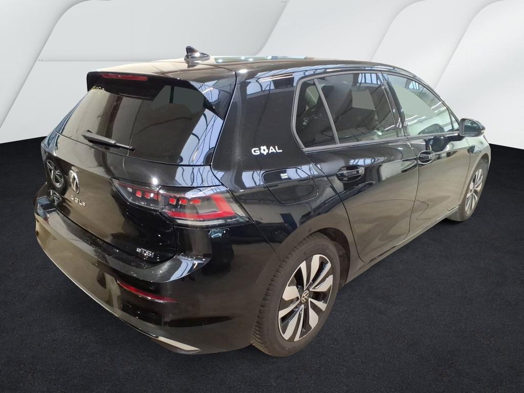 Volkswagen Golf 2025 г. Чёрный, пробег 22300 км