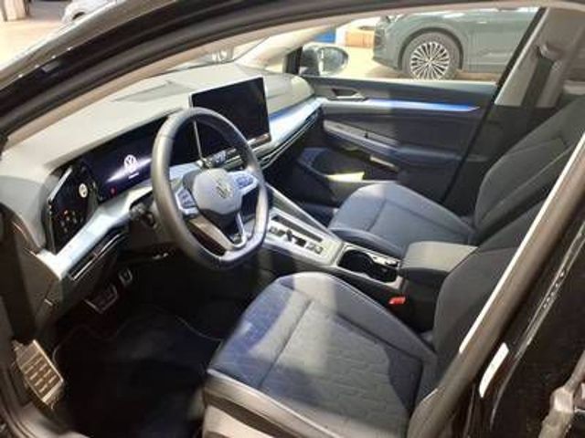 Volkswagen Golf 2025 г. Чёрный, пробег 22300 км