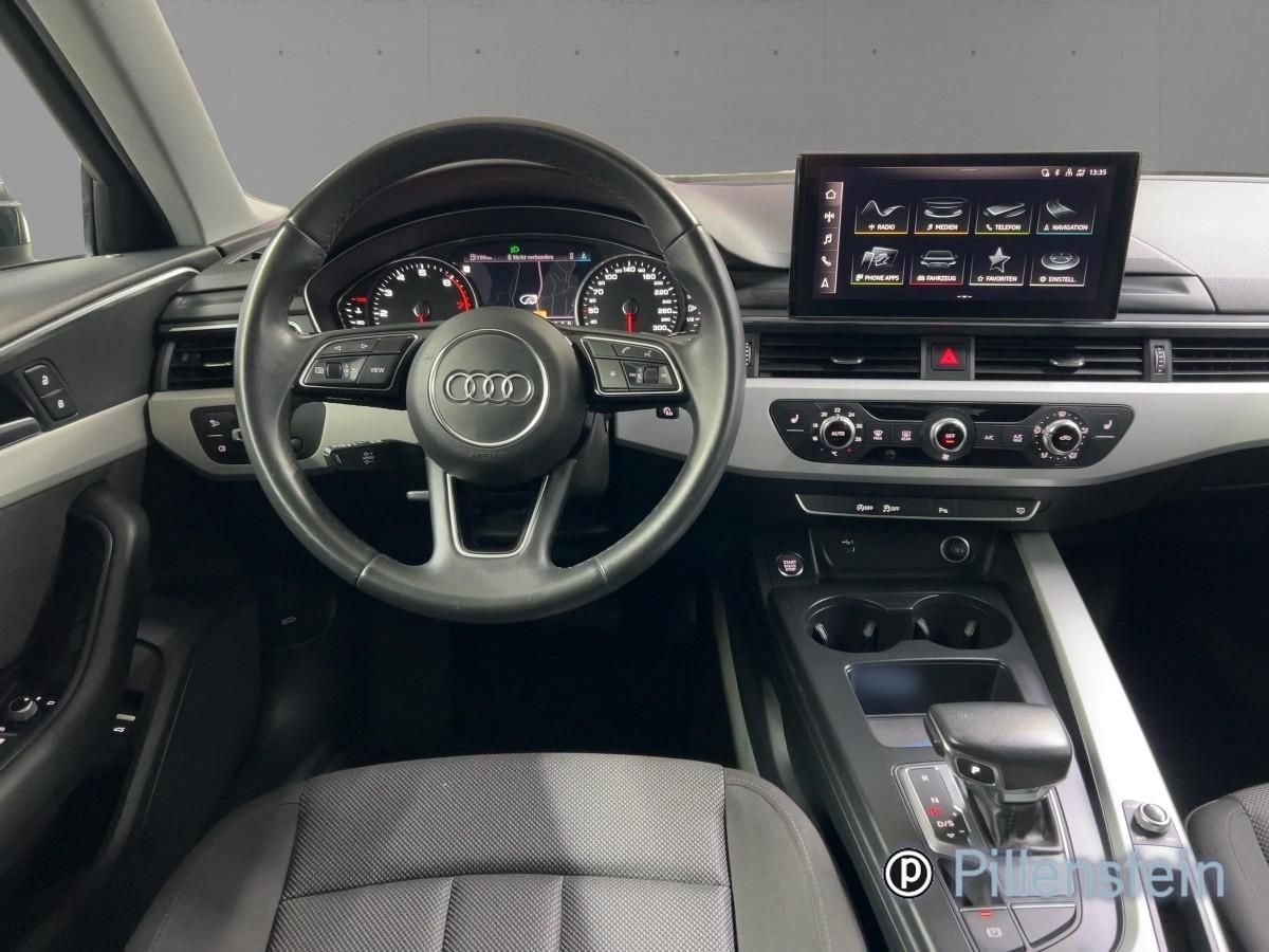 Audi A4 2022 г. Чёрный, пробег 55900 км