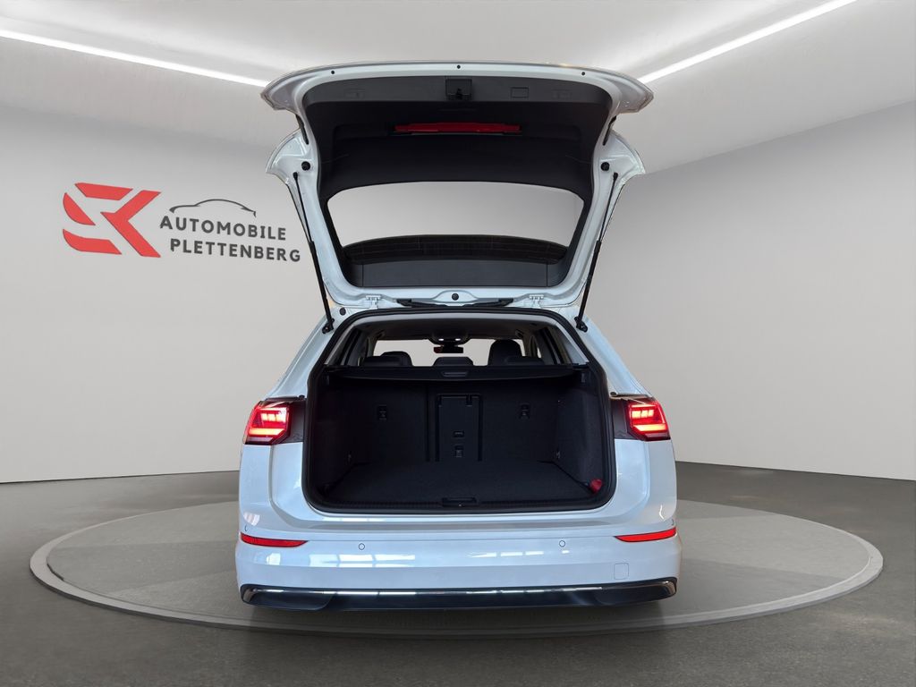 Volkswagen Golf 2025 г. Белый, пробег 20600 км