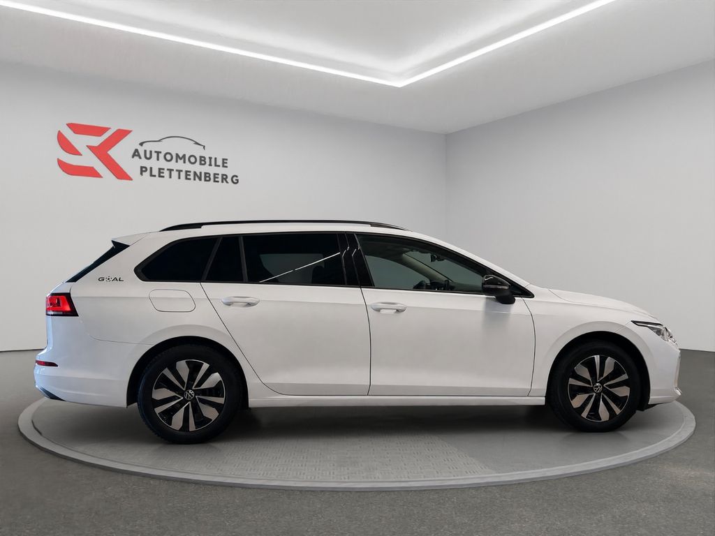 Volkswagen Golf 2025 г. Белый, пробег 20600 км