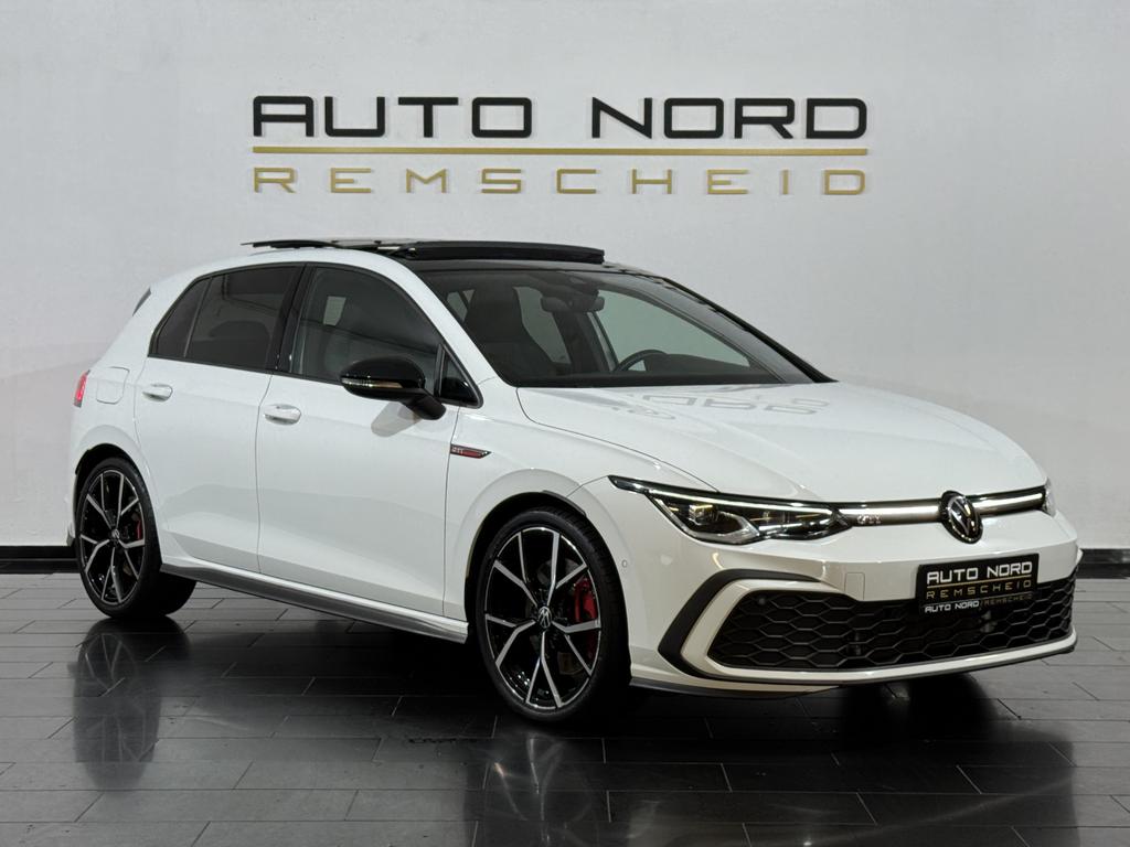 Volkswagen Golf 2022 г. Белый, пробег 39900 км