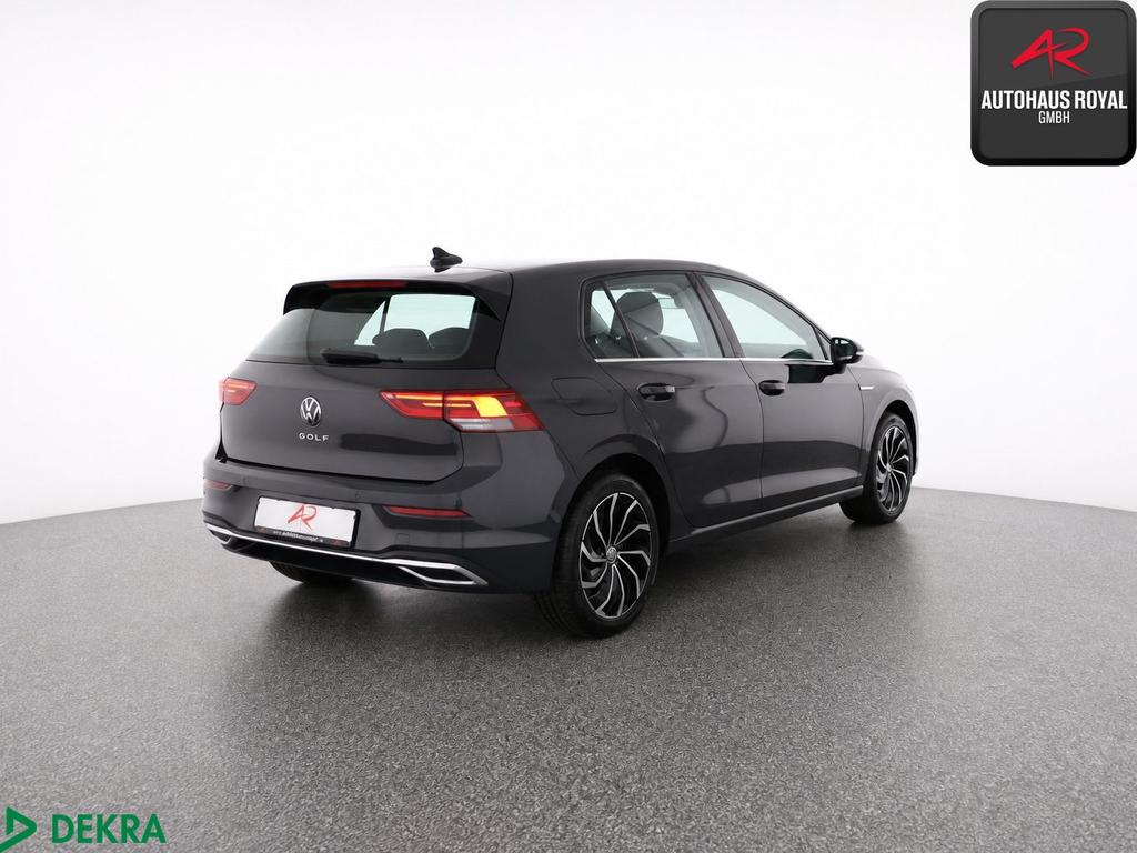 Volkswagen Golf 2024 г. Серый, пробег 29383 км