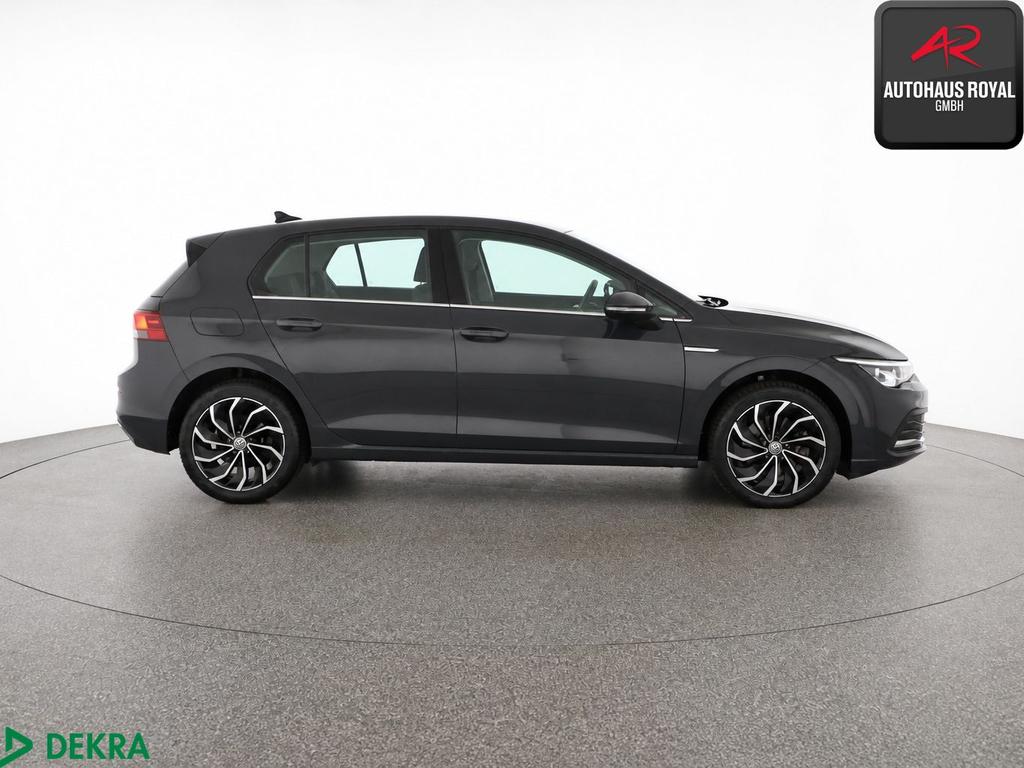 Volkswagen Golf 2024 г. Серый, пробег 29383 км