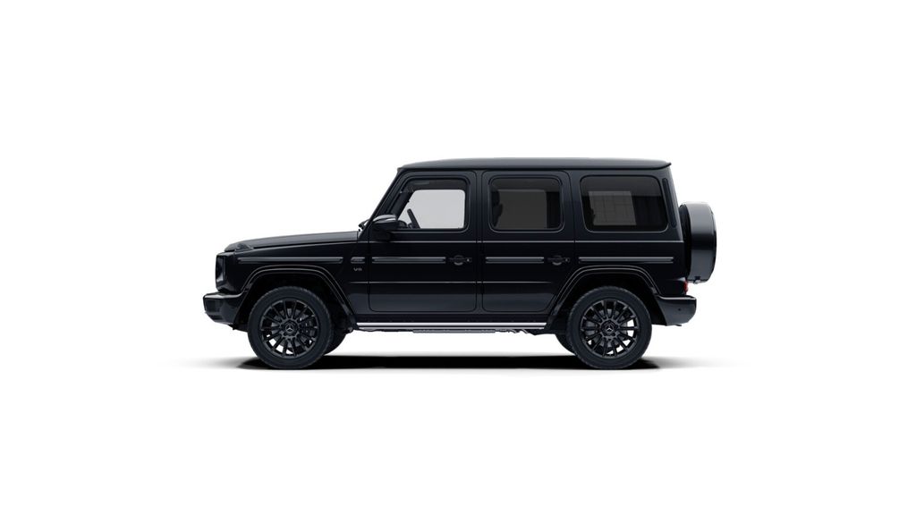 Mercedes-Benz G 500 2023 г. Чёрный, пробег 15800 км