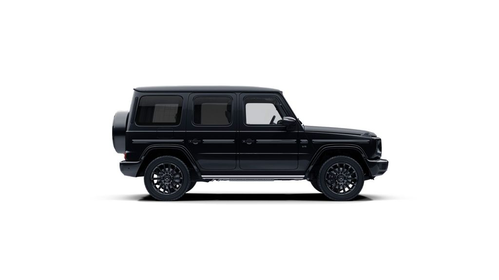 Mercedes-Benz G 500 2023 г. Чёрный, пробег 15800 км