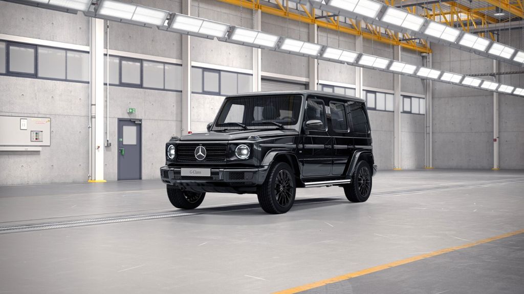 Mercedes-Benz G 500 2023 г. Чёрный, пробег 15800 км