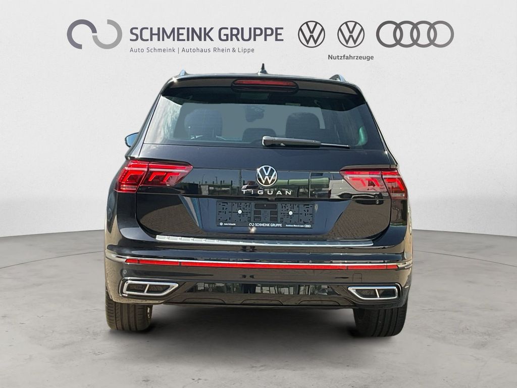 Volkswagen Tiguan 2023 г. Чёрный, пробег 26064 км