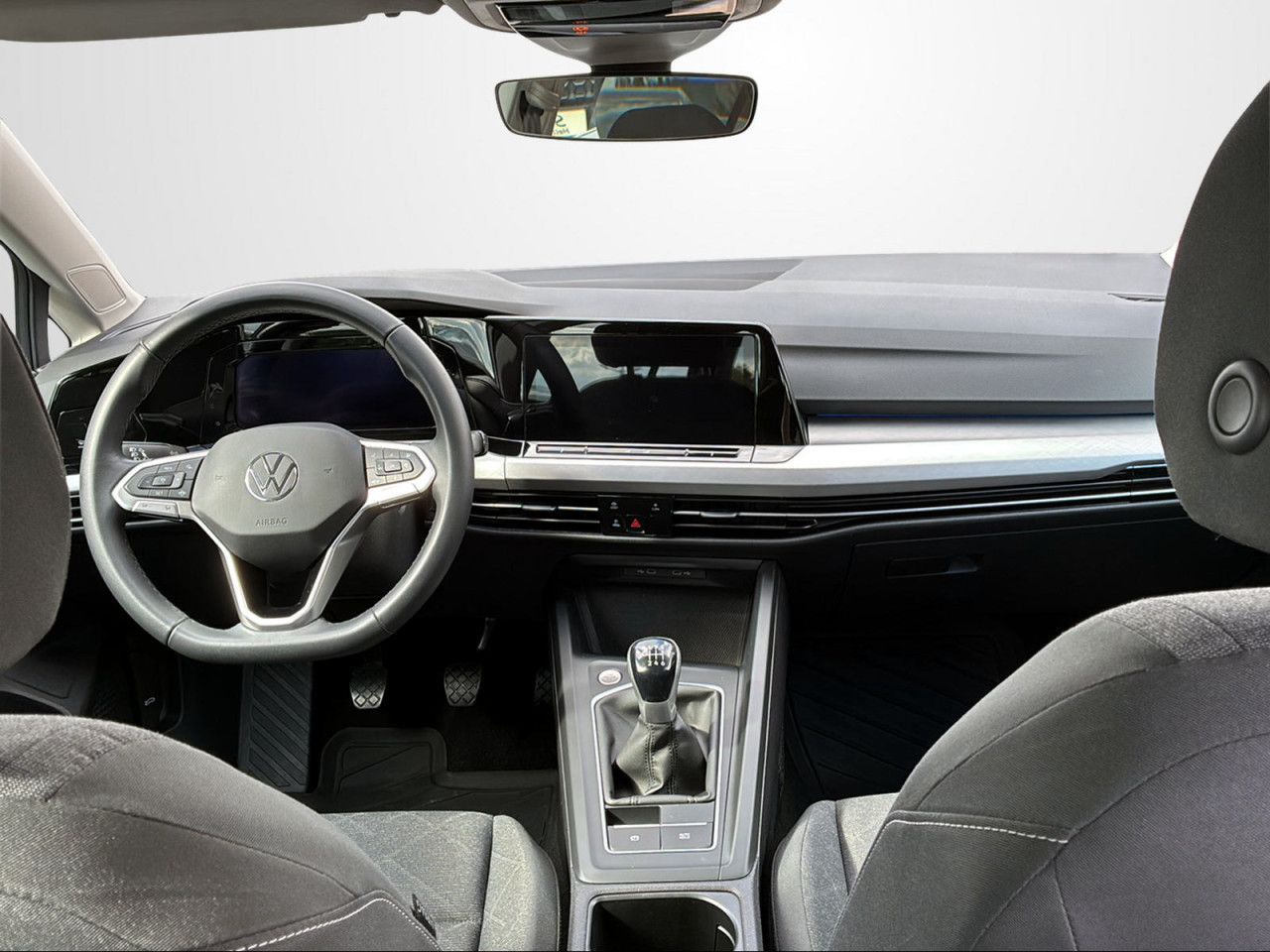 Volkswagen Golf 2023 г. Белый, пробег 59780 км