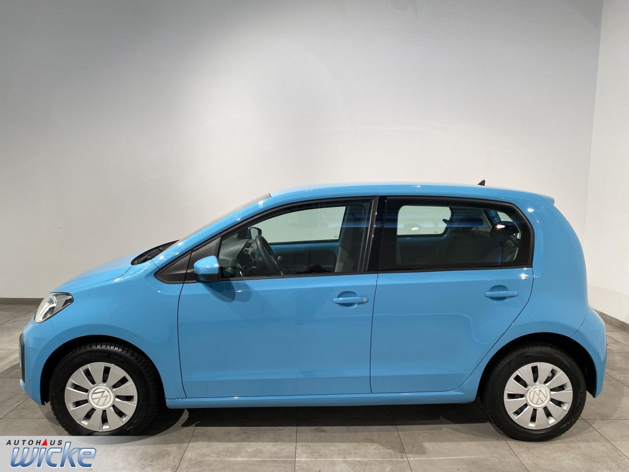 Volkswagen up! 2022 г. Синий, пробег 55546 км