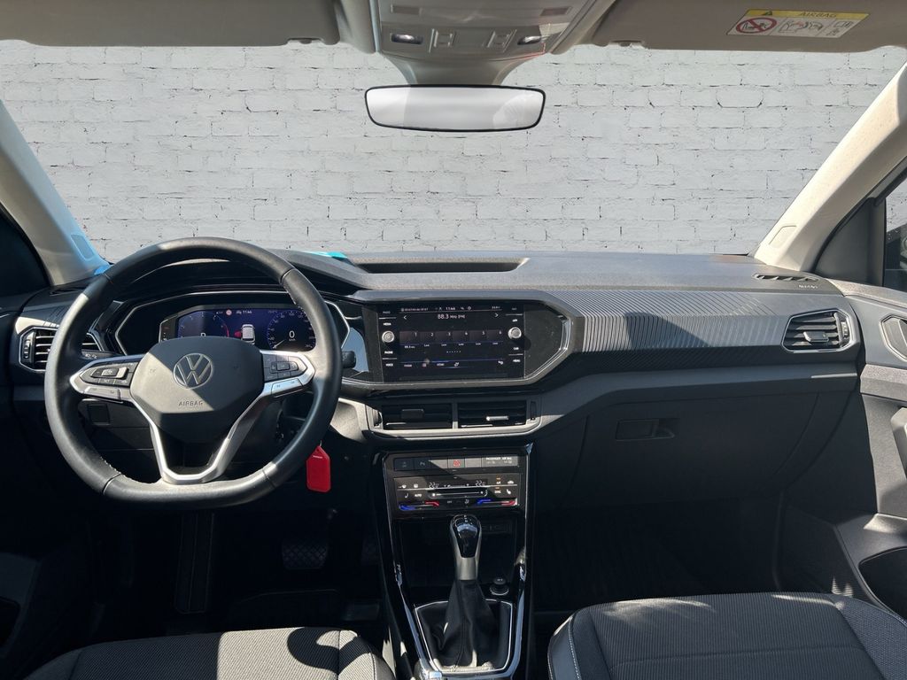 Volkswagen T-Cross 2022 г. Белый, пробег 42108 км